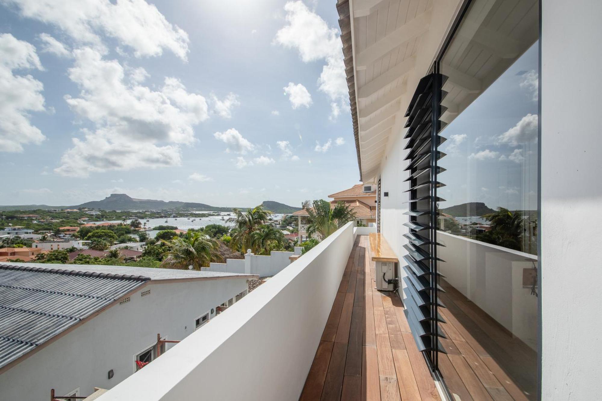 Villa Noma - Luxe Villa Met Uitzicht Spaanse Water Виллемстад Экстерьер фото